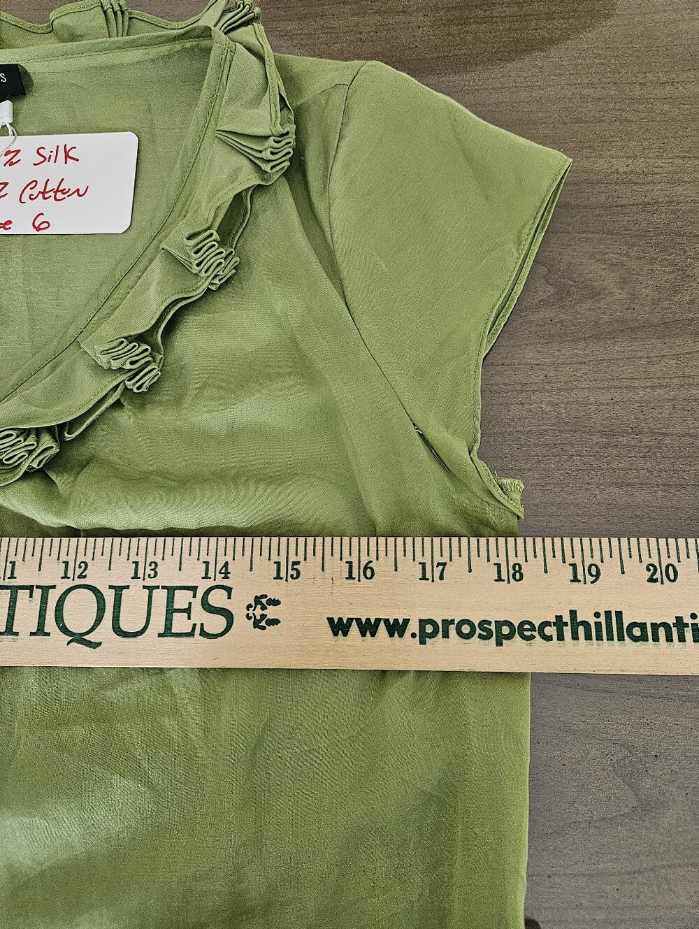 Talbots Silk Green V-Neck Ruffle Trim Top Size 6 - Picture 4 of 7